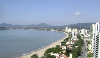 Porta Sanfonada em Blumenau e SC em Balneário de Piçarras