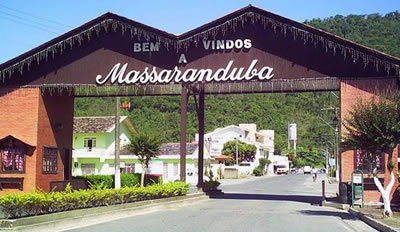 Porta Sanfonada em Blumenau e SC em Massaranduba