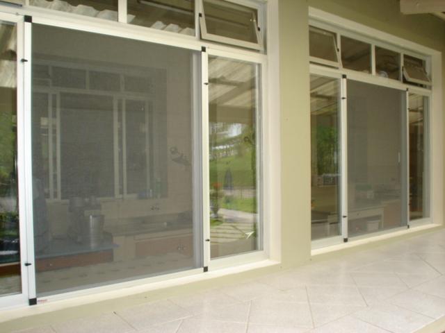 Tela Mosquiteira